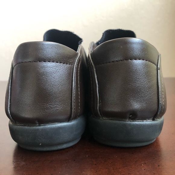 Brown Casual Loafer, Size 9 - Picture 7 of 12